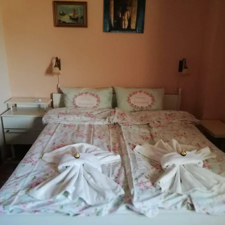 Villa Ambrozia And Relax Family House *