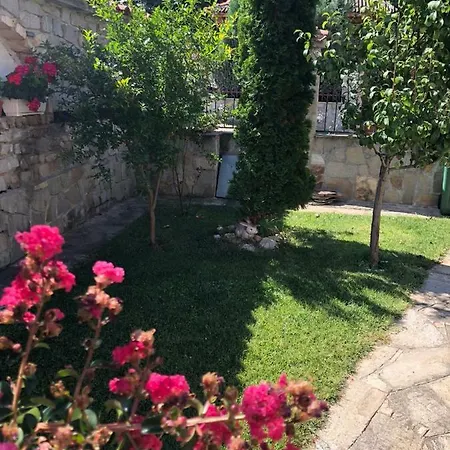 Ambrozia And Relax Family House